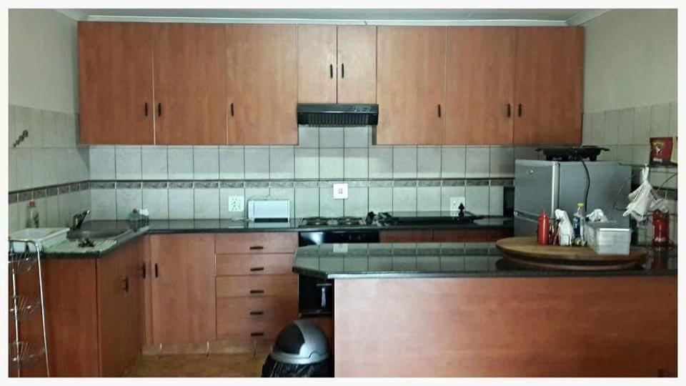 Lani'S Guest House - No Loadshedding Musina Εξωτερικό φωτογραφία